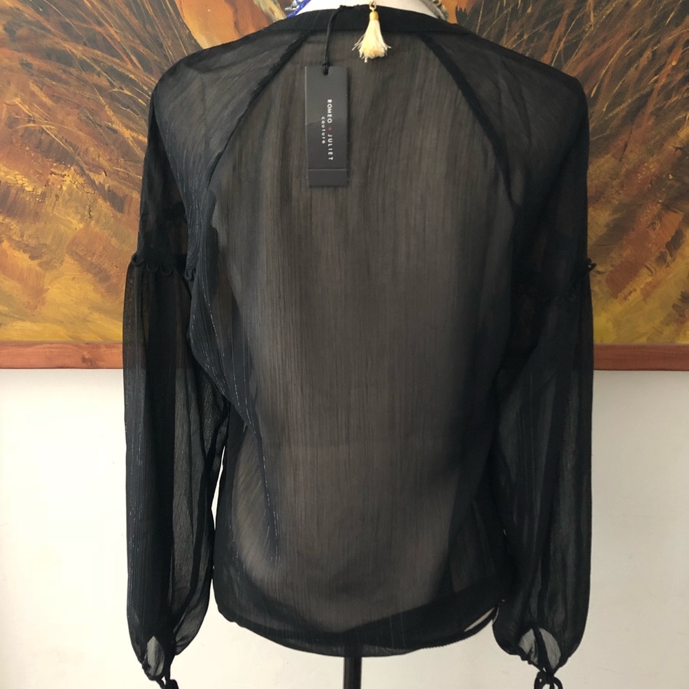‼️⬇️NWT Romeo +Juliet Couture Long Sleeve Top - Picture 2 of 5